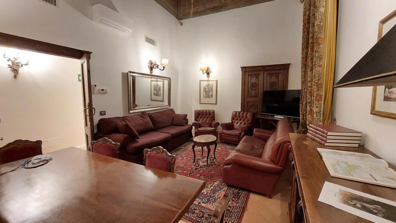 Residenza Sinibaldi - XVII Century Experience Apartment Rome Exterior photo