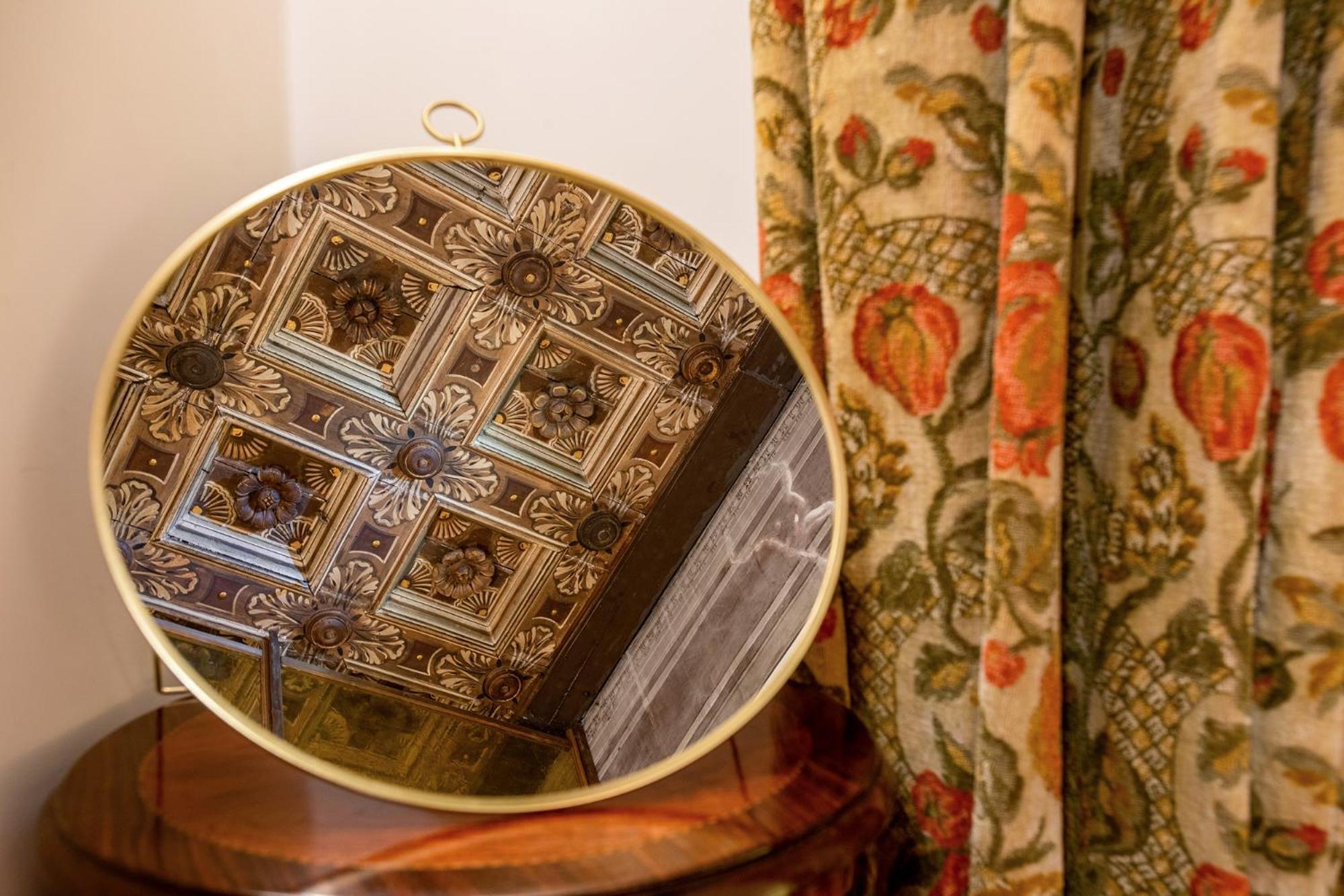 Residenza Sinibaldi - XVII Century Experience Apartment Rome Exterior photo
