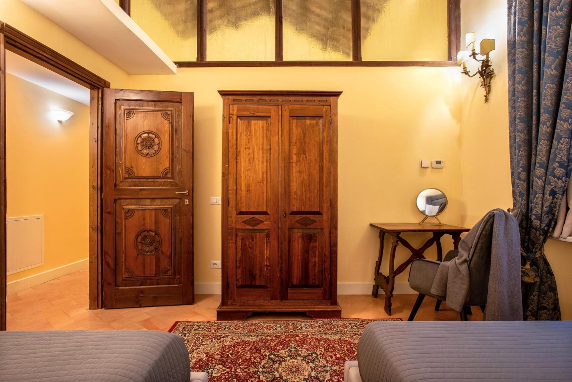 Residenza Sinibaldi - XVII Century Experience Apartment Rome Exterior photo