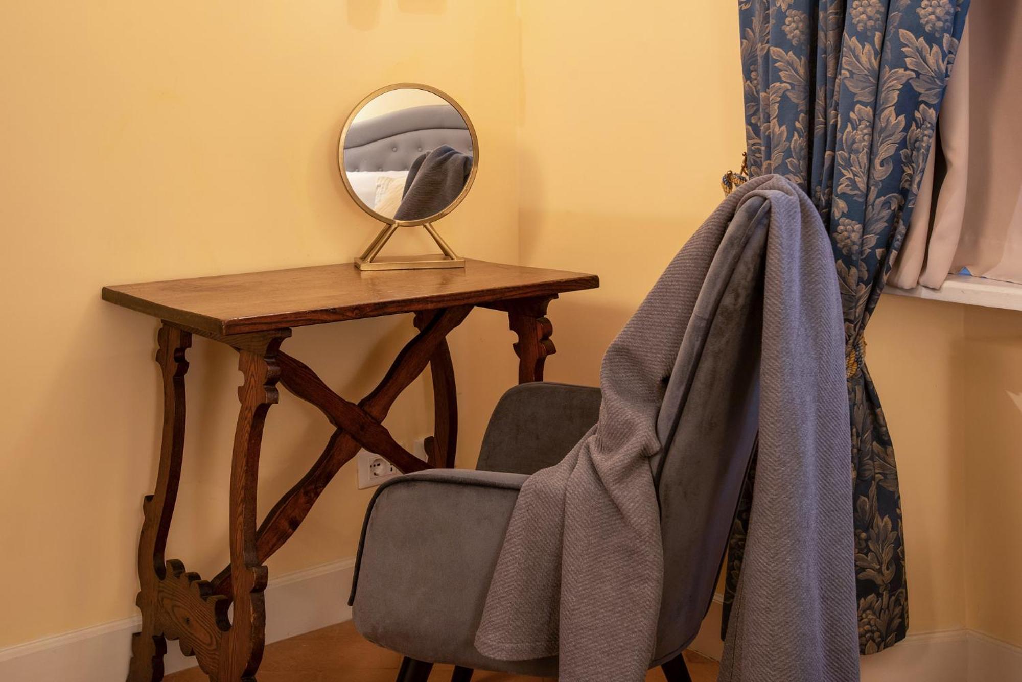 Residenza Sinibaldi - XVII Century Experience Apartment Rome Exterior photo